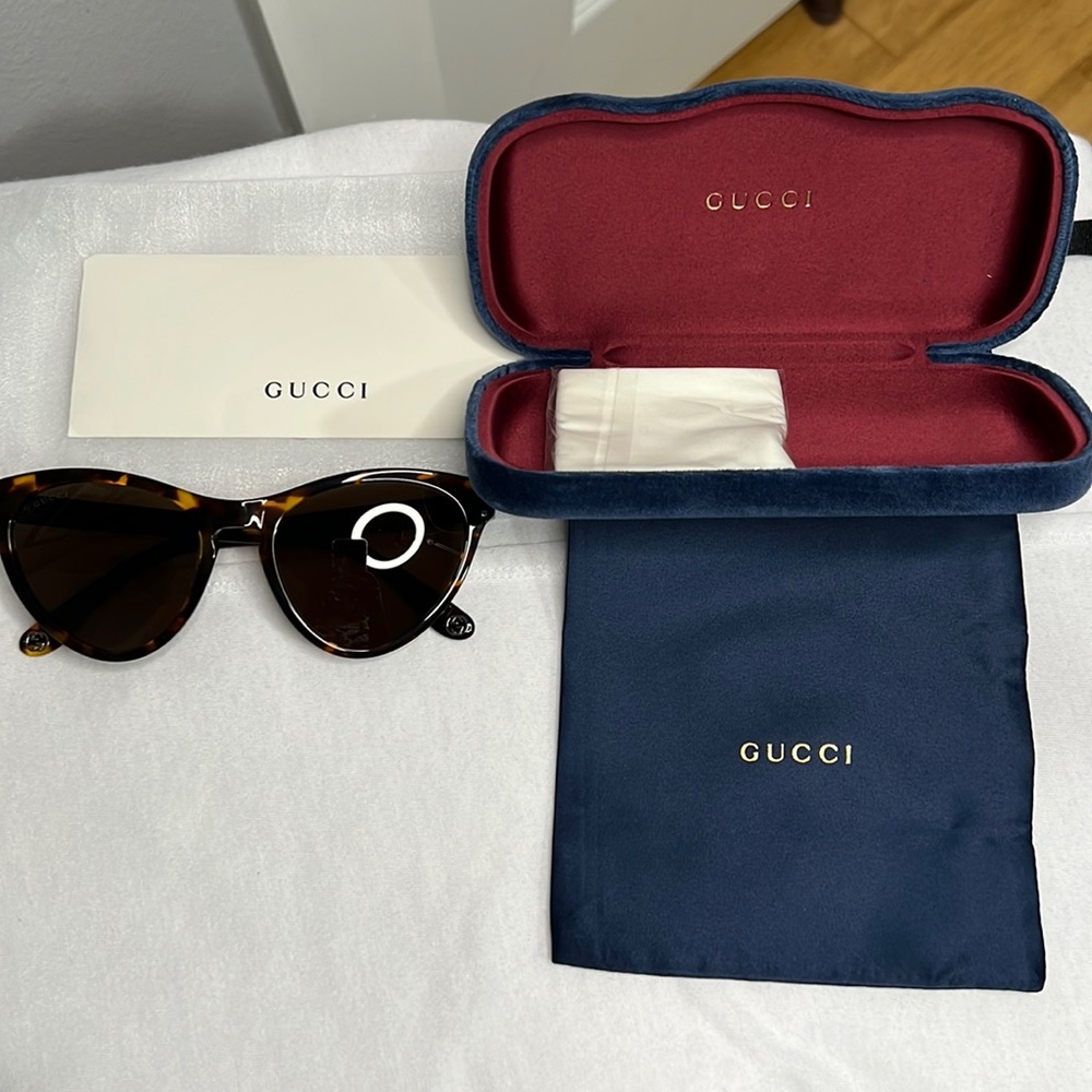 GUCCI Sunglasses